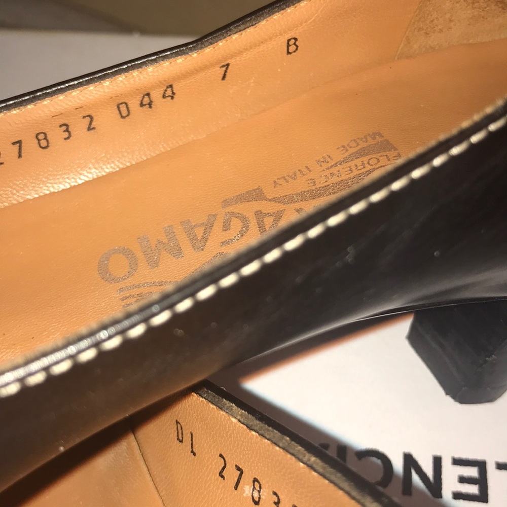Salvatore Ferragamo black shoe - Picture 6 of 8